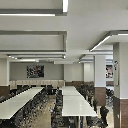 Hostel Residencia Alfil Málaga Dış mekan fotoğraf