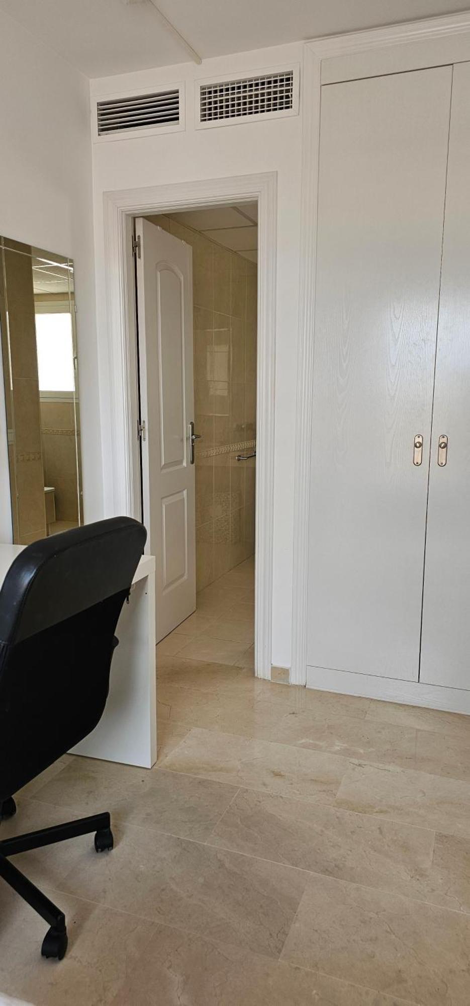 Hostel Residencia Alfil Málaga Dış mekan fotoğraf