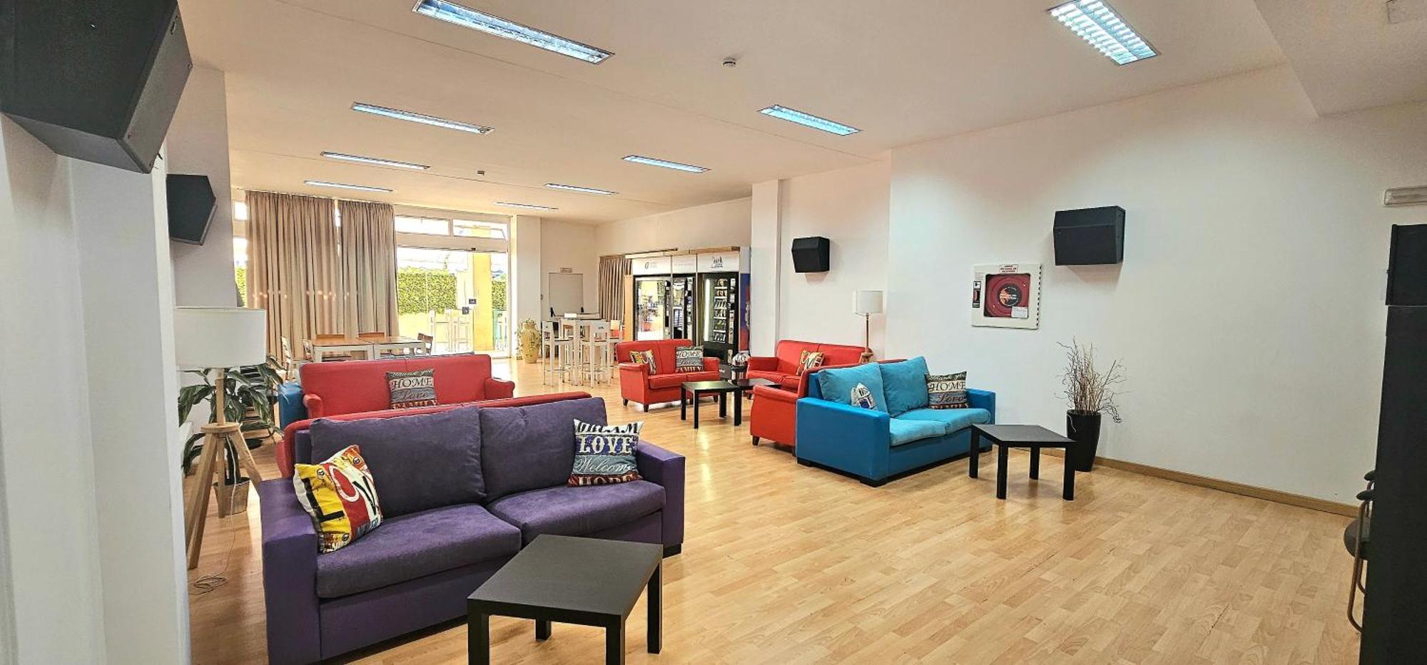 Hostel Residencia Alfil Málaga Dış mekan fotoğraf