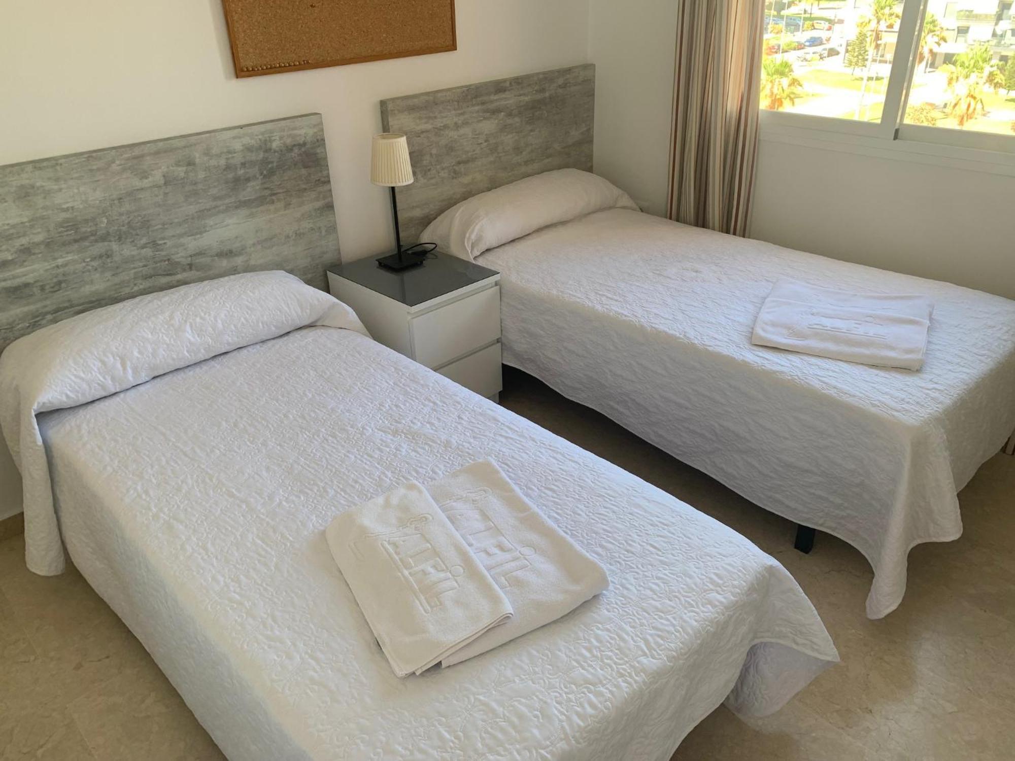Hostel Residencia Alfil Málaga Dış mekan fotoğraf