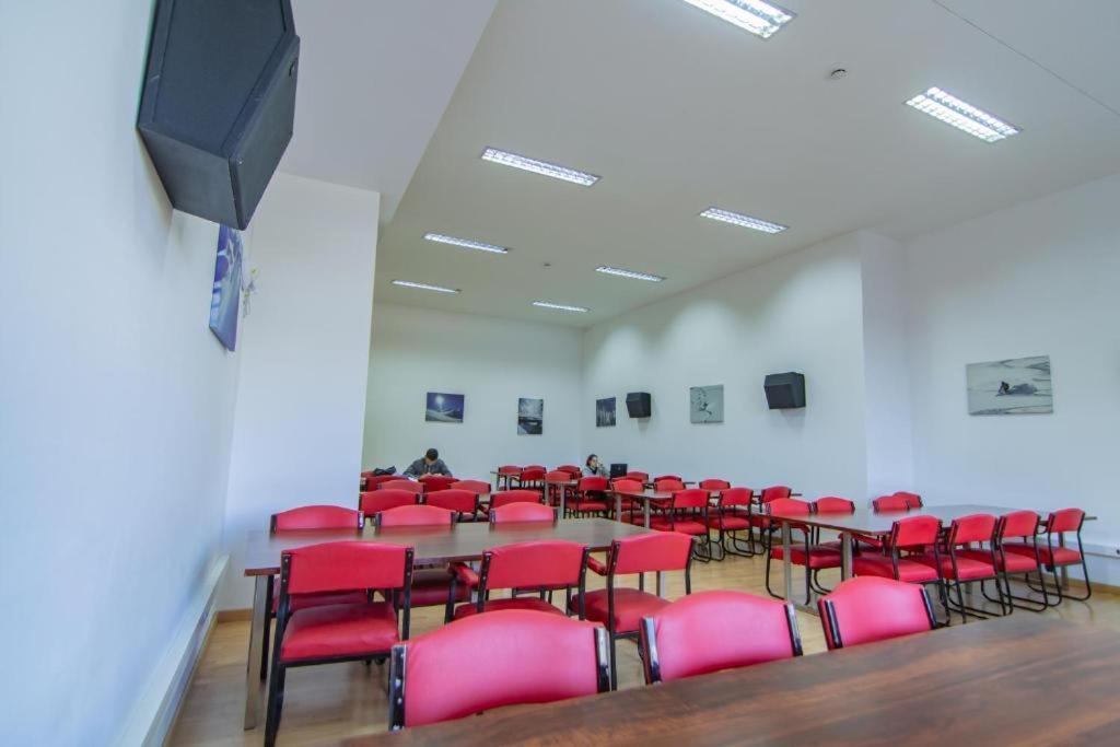 Hostel Residencia Alfil Málaga Dış mekan fotoğraf
